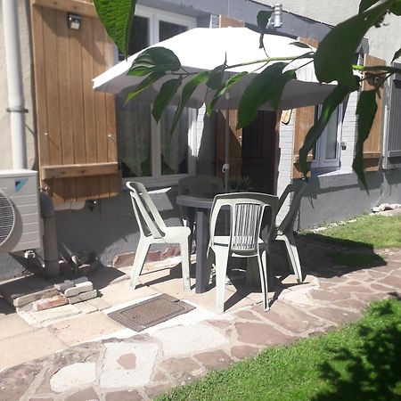 Gites, Les Jonquilles, Le Sagard Et Bungalow Les Brimbelles, Nature Et Detente La Houssiere Экстерьер фото